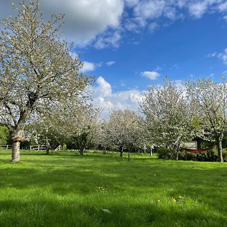 Gite A La Campagne Le Mesnil-Villeman Exterior photo